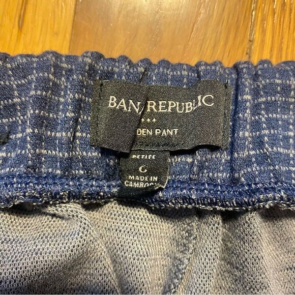 Banana Republic Hayden tapered ankle pants navy plaid 6 - Picture 2 of 3